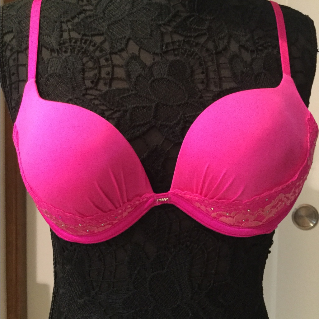 Brand New Victoria Secret Bra